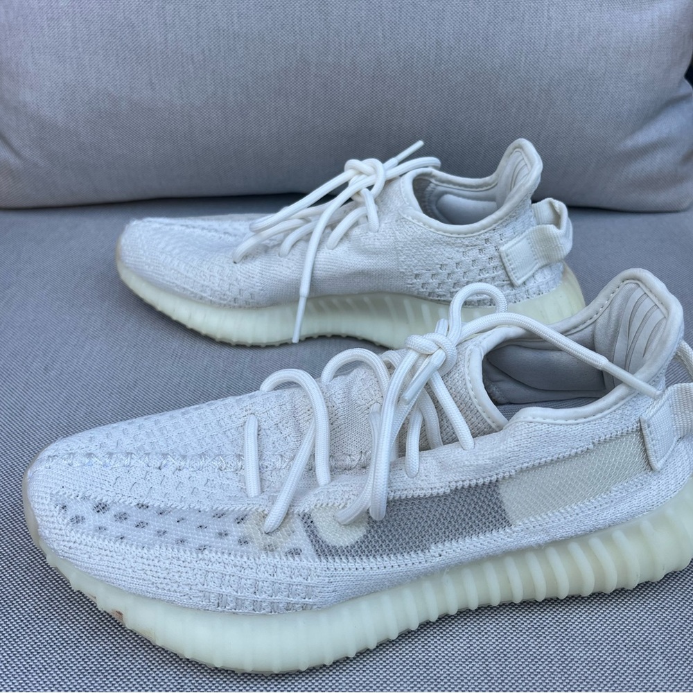 Adidas Yeezy Boost 350 V2 Triple White Sneakers